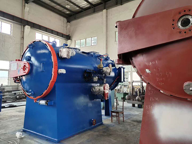 雙室油淬氣冷真空爐 雙室油淬氣冷真空爐